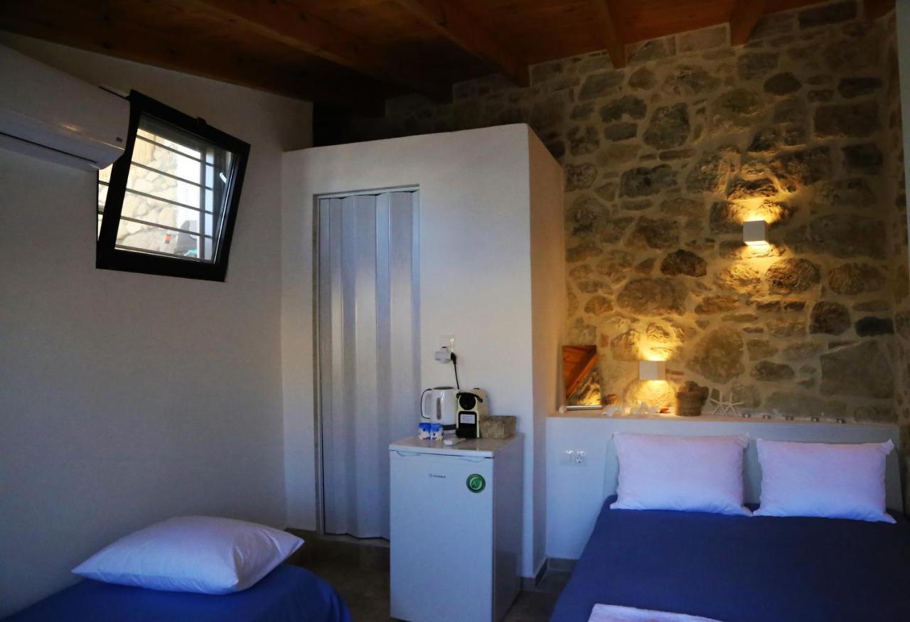 Matala Caves Apartment ภายนอก รูปภาพ